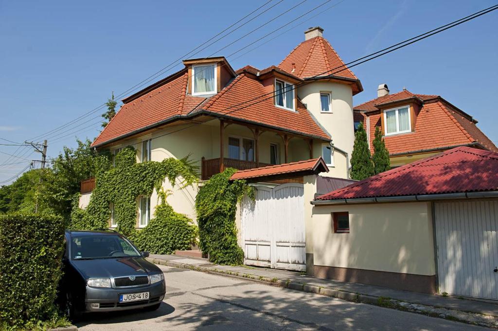 Szent Kristof Panzio Hotell Esztergom Eksteriør bilde