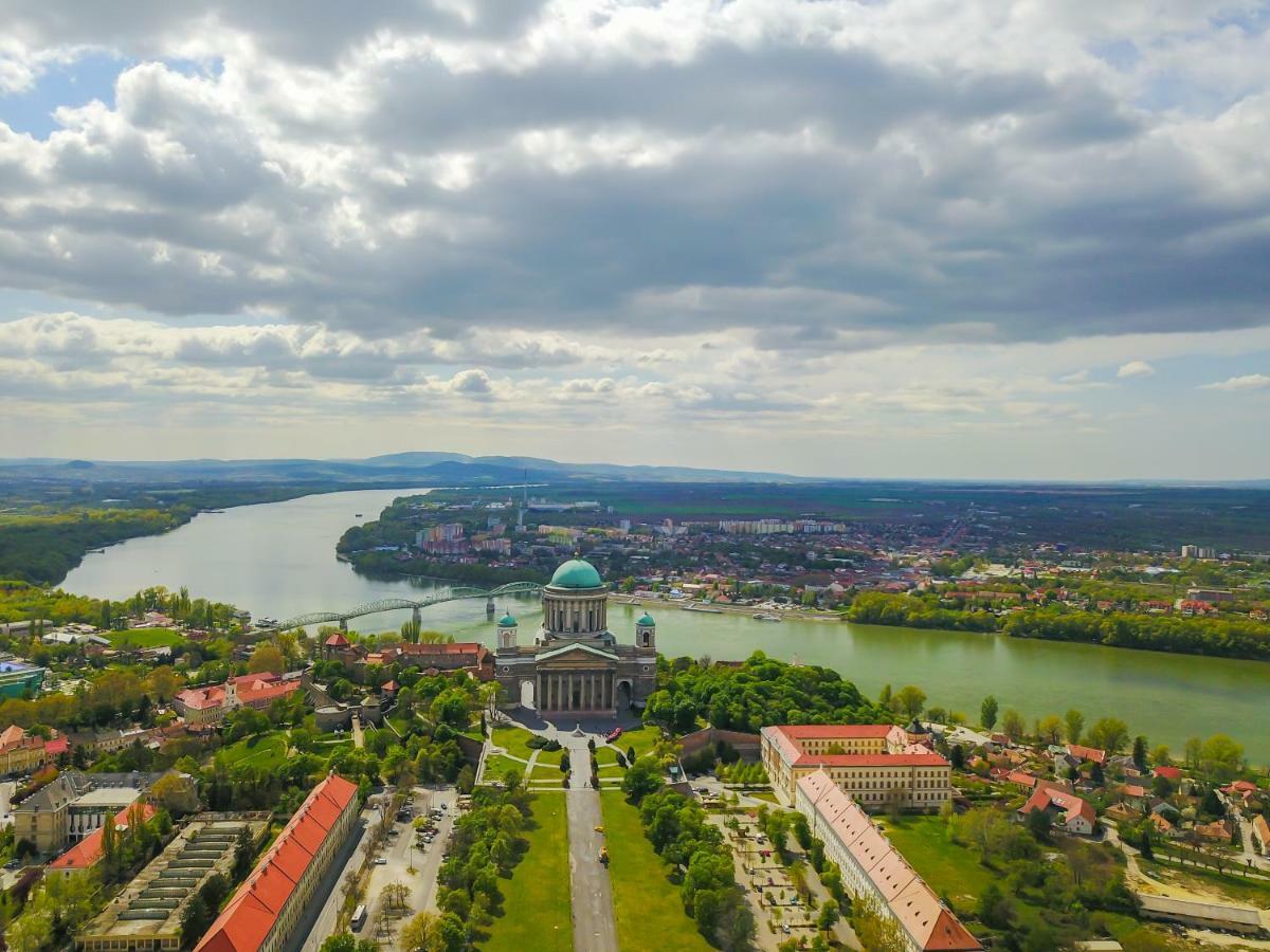 Szent Kristof Panzio Hotell Esztergom Eksteriør bilde
